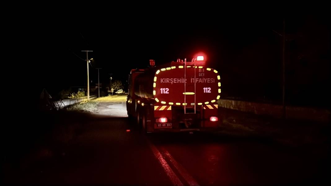 Sel felaketi yaşayan ilimizde 1 ev çöktü 15